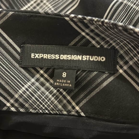 Express Design Studio Black/White Plaid Fishtail Pencil Skirt l Size 8 Y2K - Picture 7 of 8